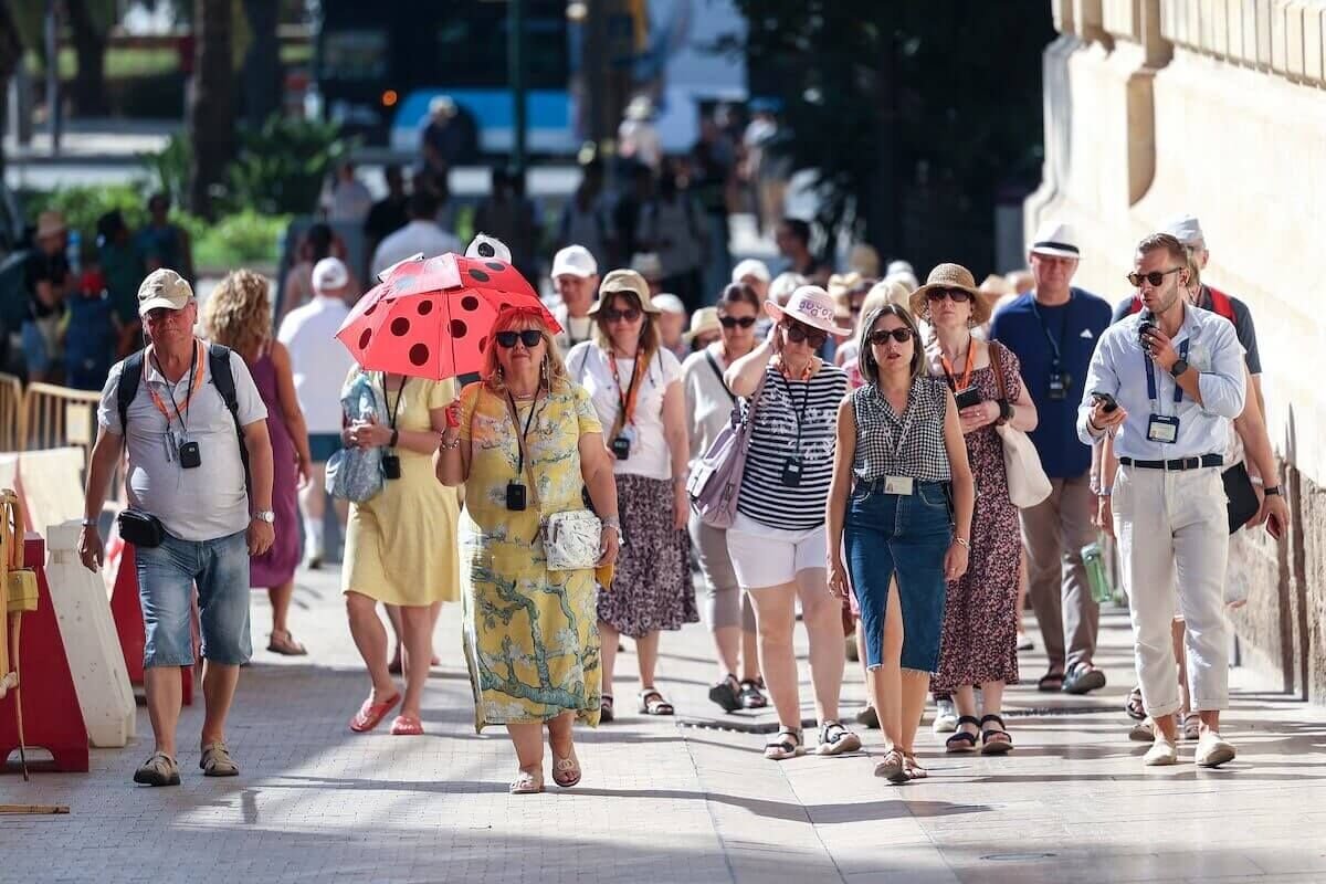 España Vive del Turismo al Borde